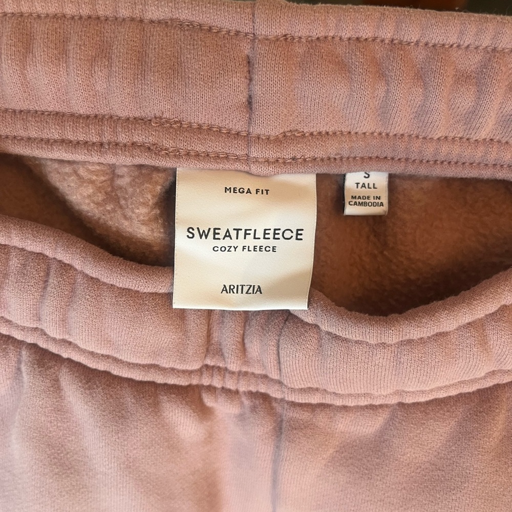 Aritzia Sweatfleece Mega Cargo and Crew Set